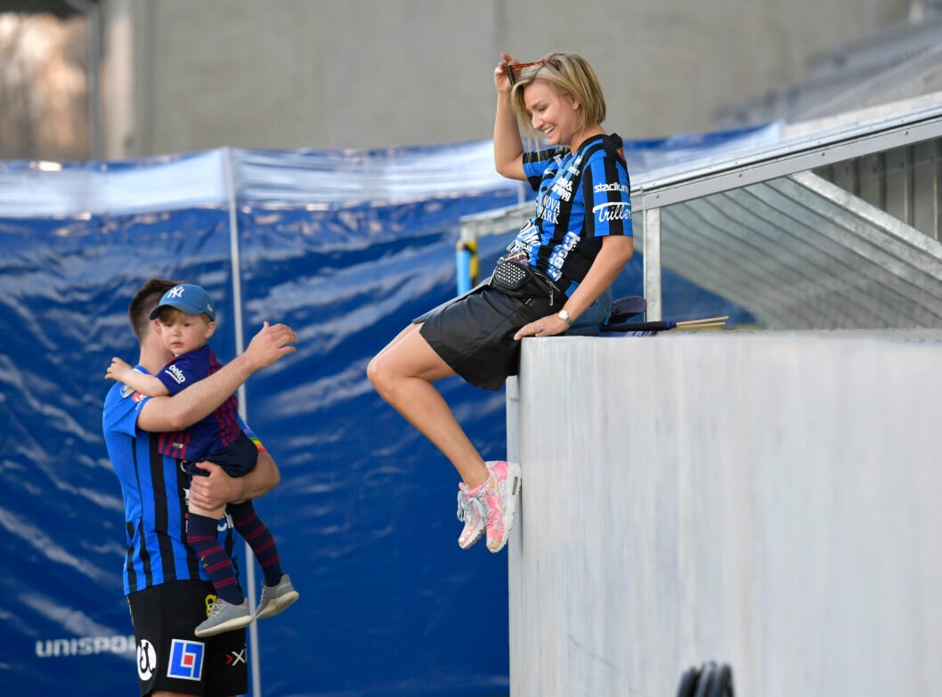 Niklas Thor värvades till fotbollslaget Sirius. Han chockade en hel fotbollsvärld genom att ta föräldraledighet när den förstfödda sonen Birger kom till världen. Han skulle sedan göra samma sak när dottern föddes.