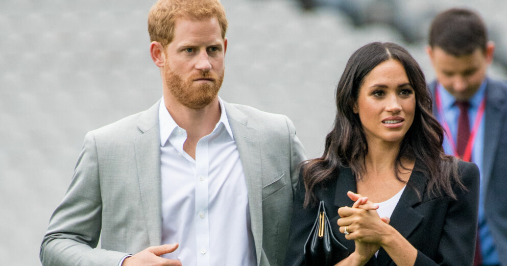 Prins Harry och hertiginnan Meghan portas från balkongen under drottning Elizabeths jubileumsfirande. Prins Harry och hertiginnan Meghan