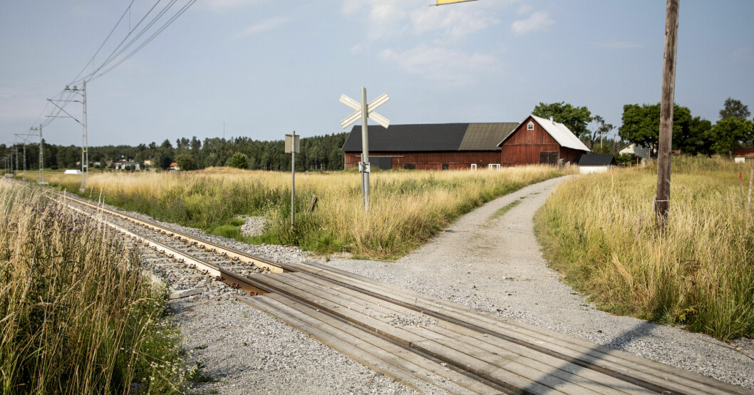 Obevakad järnvägsövergång