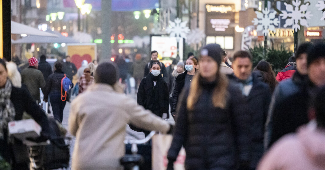 David Ånesjö, jurist på Konsumentverket, uppmanar folk att inte ryckas med i köphetsen och vara lite ”sunt skeptisk”. Black Friday
