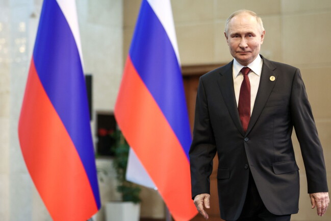 Ukraina tror att Vladimir Putins soldater ligger i hårdträning inför en ny storoffensiv efter åsskiftet. Vladimir Putin på toppmöte i Kazakhstan.