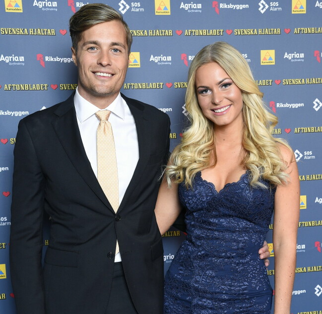 Simon Lindström och Elvira Svensson från Bachelor 2021. Simon Lindström och Elvira Svensson från Bachelor 2021
