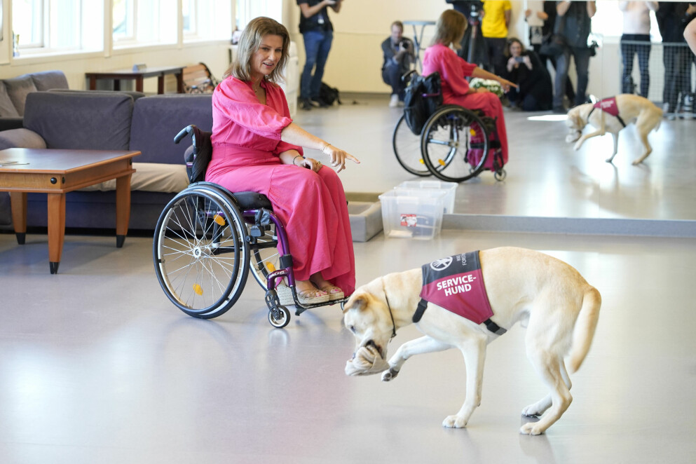 Prinsessan med en service-hund. På plats var även norska Blindeförbundet, Norges motsvarighet till Sveriges synskadades riksförbund.