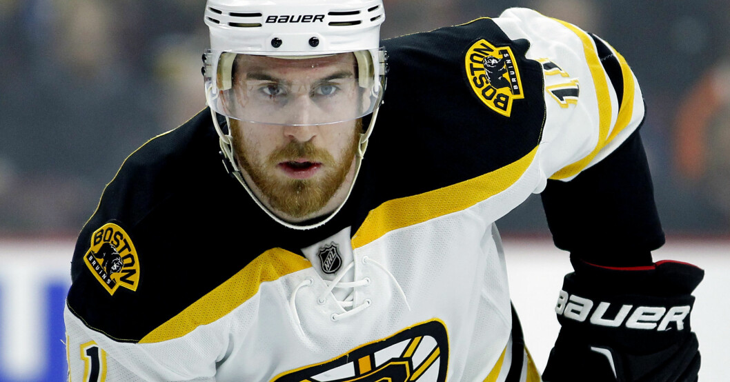 Jimmy Hayes representerade flera NHL-klubbar under sin hockeykarriär. Han avslutade karriären för två år sedan. Efter dödsbeskedet har flera lagkamrater skrivit hur stor påverkan Jimmy hade i omklädningsrummet och vilken fin person han var. Jimmy Hayes