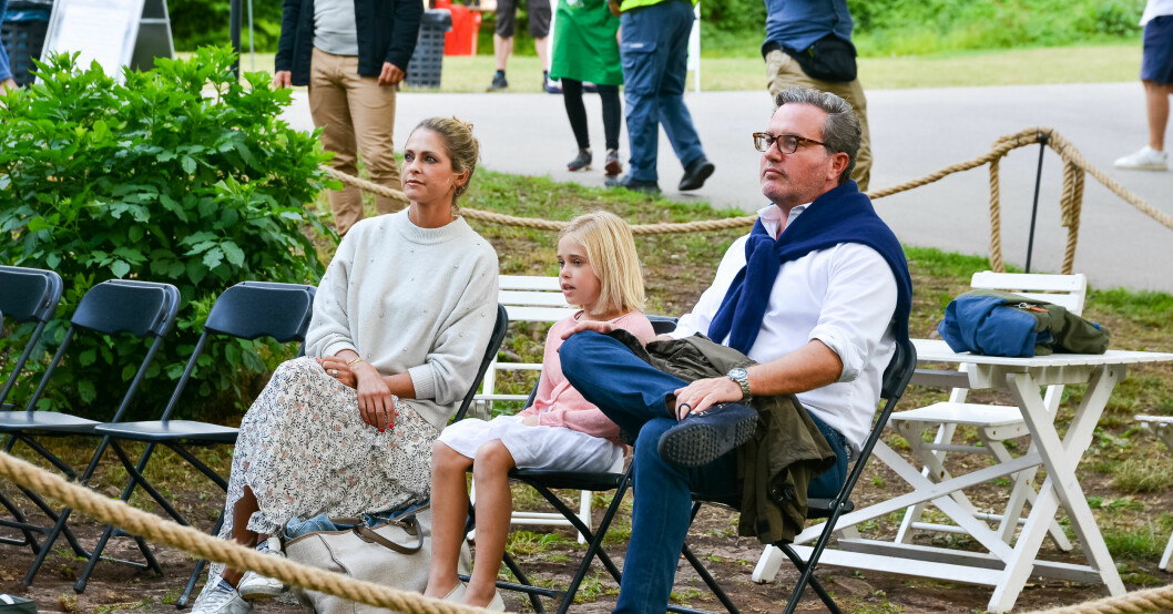 <span class=" italic" data-lab-italic_desktop="italic">Prinsessan Madeleine med dottern Leonore och maken Chris'Oneill under Lena Philipsson konserten på Solliden.</span>