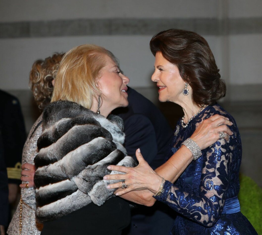 Eva O’Neill och drottning Silvia under kungens 70-års firande. Foto: Charles Hammarsten/TT Silvia och Eva O'Neill