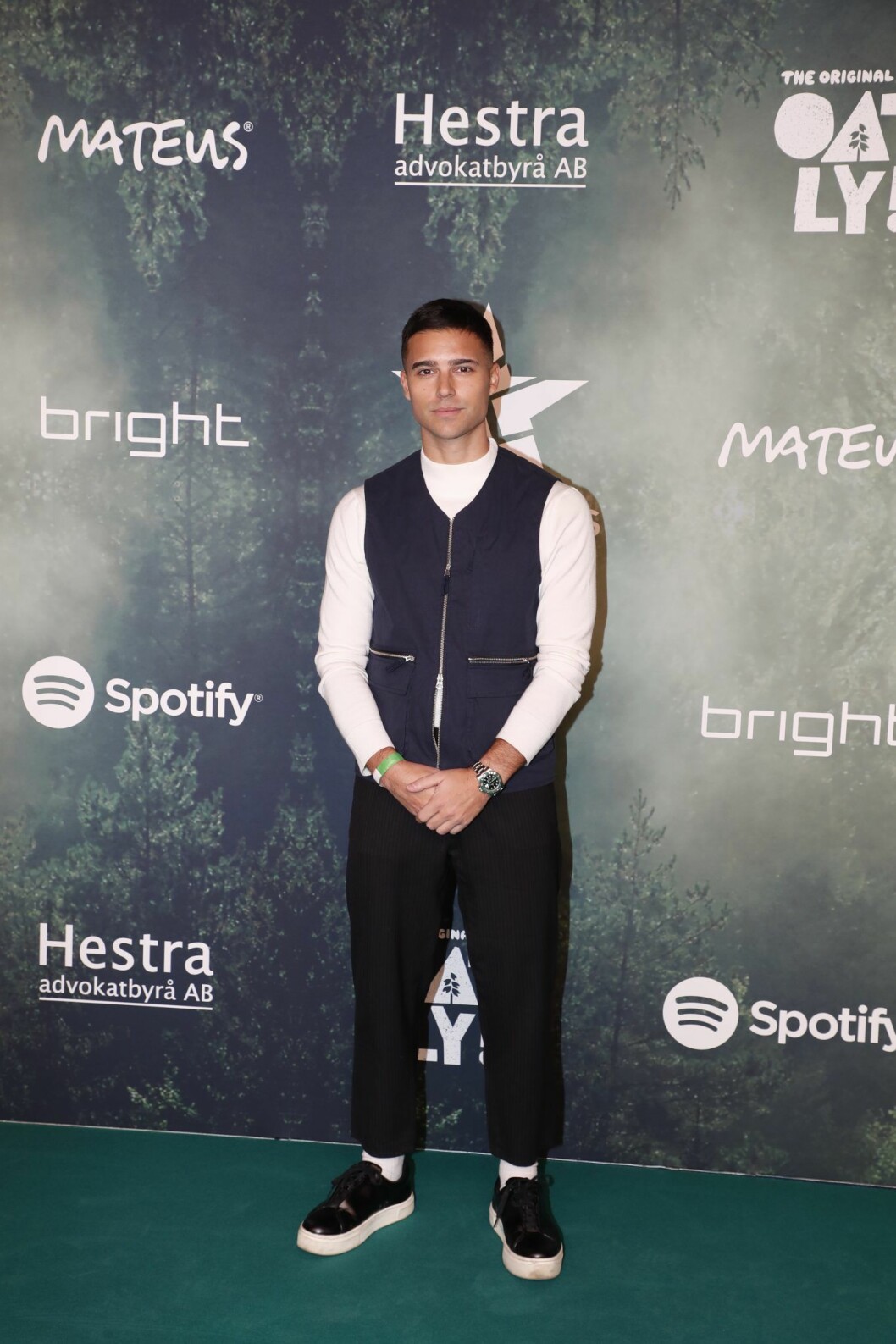 Eric Saade kom utan fästmön Nicole Falciani på Grammisgalan 2020. Eric Saade kom utan fästmön Nicole Falciani på Grammisgalan 2020.