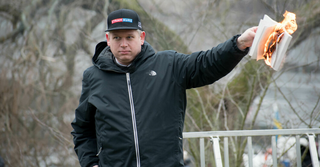 Paludan säger att det inte var hans idé att komma till Sverige, men han nappade på förslaget när Chang Frick och Exakt24-reportern hörde av sig. Paludan säger att det inte var hans idé att komma till Sverige, men han nappade på förslaget när Chang Frick och Exakt24-reportern hörde av sig.