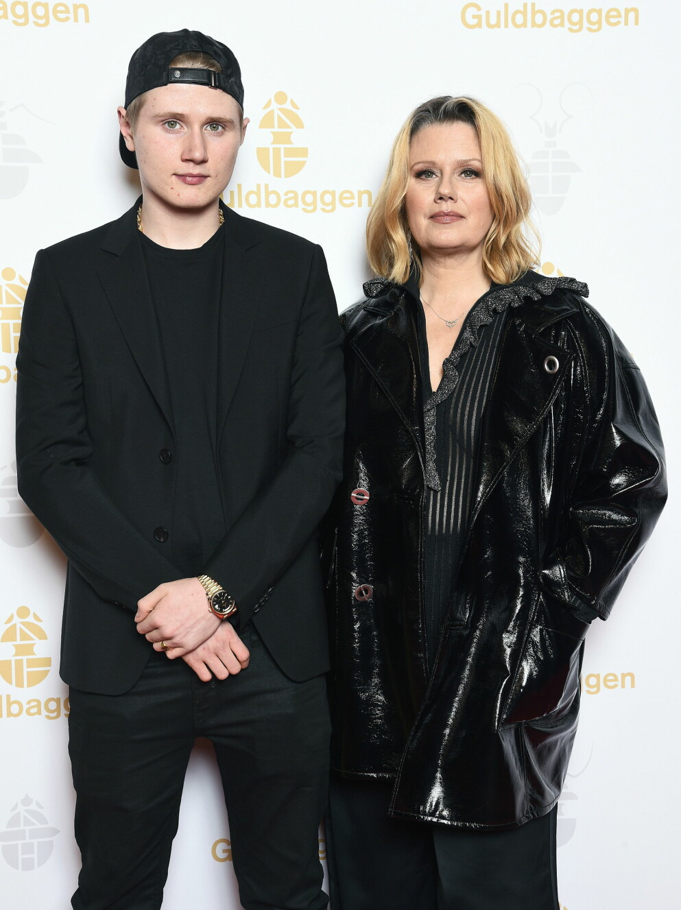 Lena Nilsson och Einár på <span class=" italic" data-lab-italic_desktop="italic">Guldbaggegalan</span>. Einár och mamma Lena