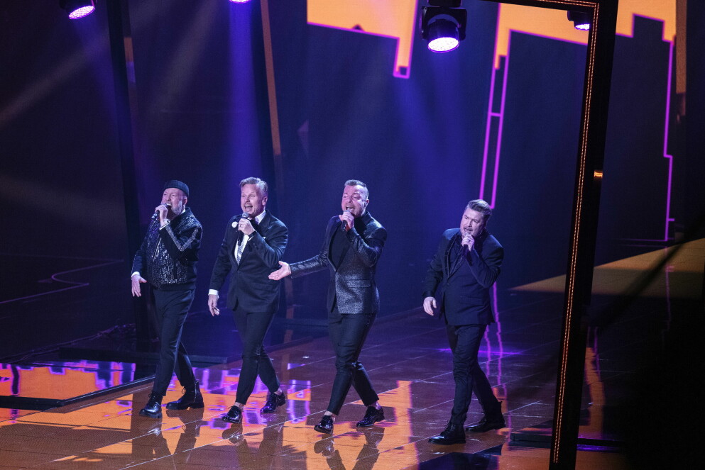 Arvingarna i <span class=" italic" data-lab-italic_desktop="italic">Melodifestivalen</span> 2021 med låten<span class=" italic" data-lab-italic_desktop="italic"> Tänker inte alls gå hem</span>. Arvingarna i Melodifestivalen