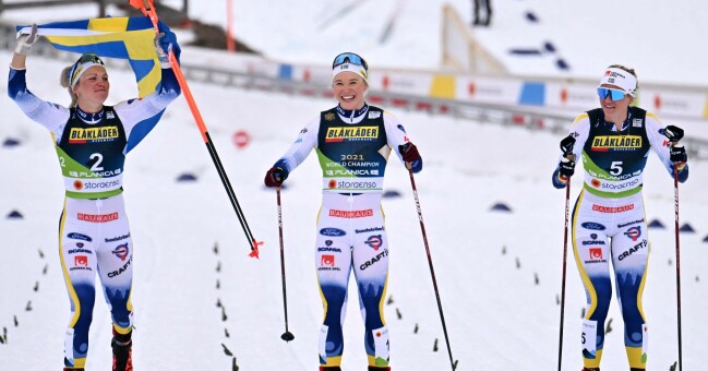 Det blev en svensk trippelsuccé under VM-sprinten. Det blev en svensk trippelsuccé under VM-sprinten.