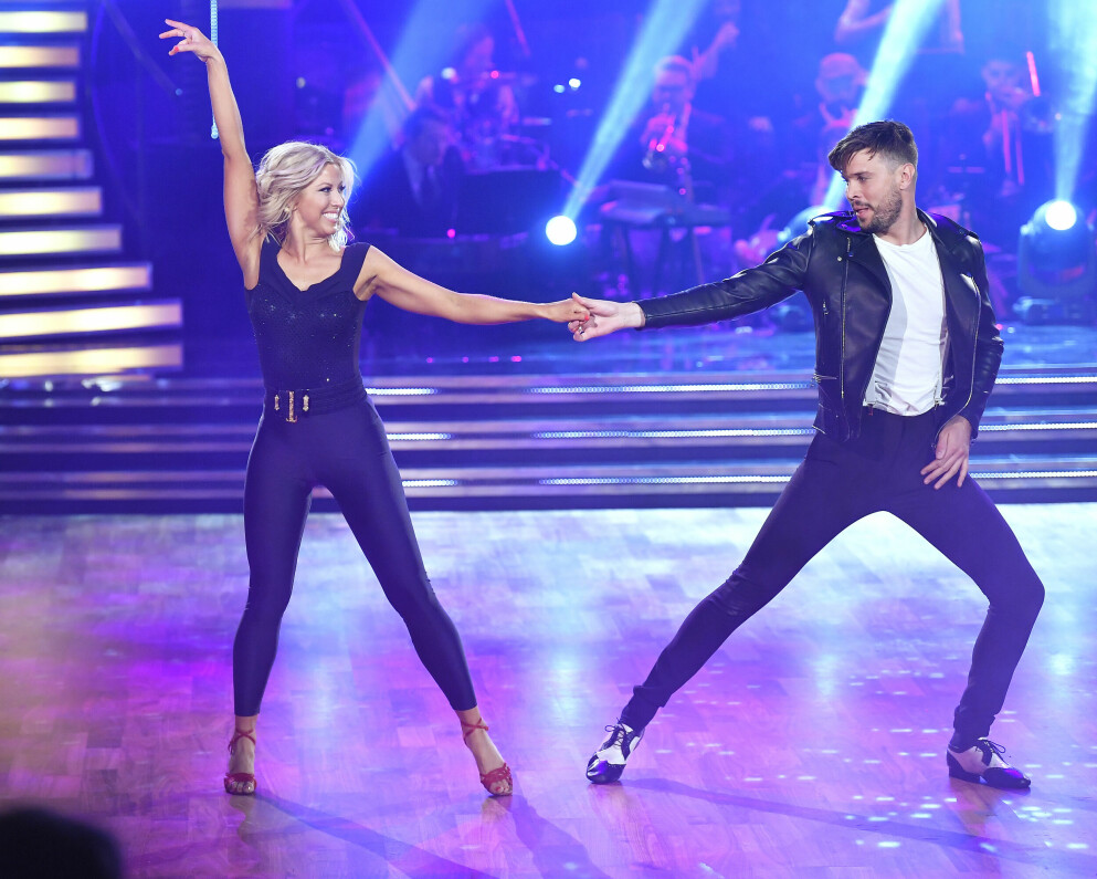 Sigrid och Robin tillsammans i <span class=" italic" data-lab-italic_desktop="italic">Let's dance</span> 2019. Sigrid och Robin
