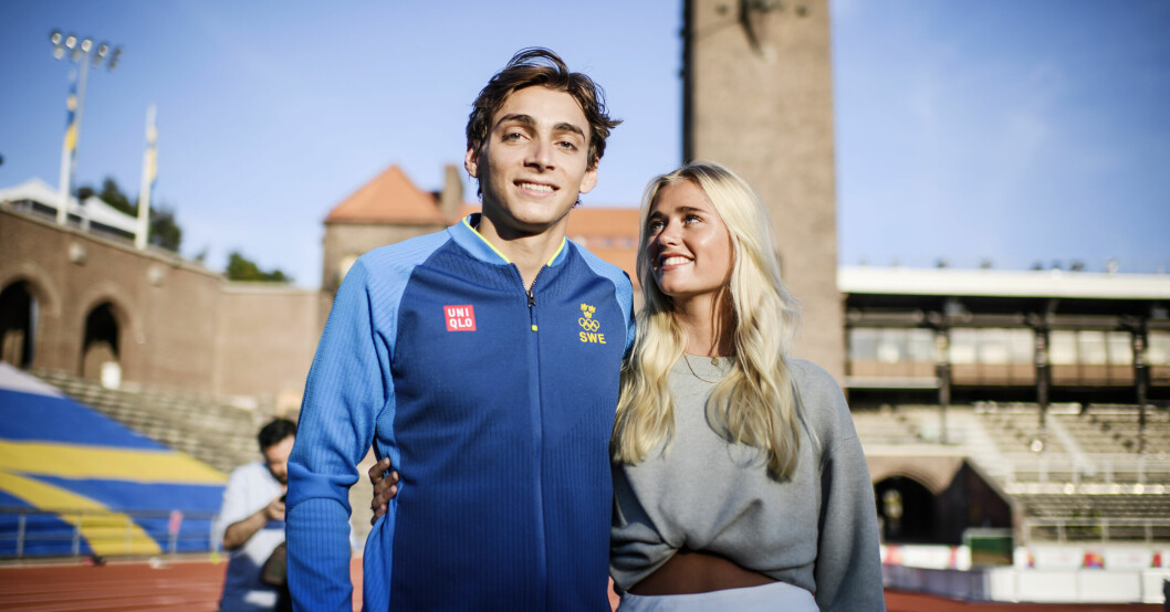 Armand Duplantis och Desiré Inglander har köpt lägenhet i Stockholm. Det betyder att stavhopparen måste flytta från Uppsala. Armand Duplantis och Desiré Inglander
