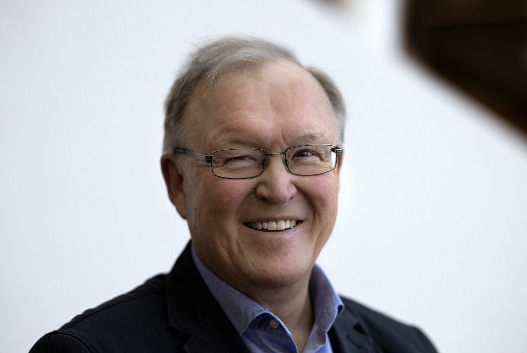 Slog vad om 1 miljon kronor med Leif GW Persson – om ministerns karriär.