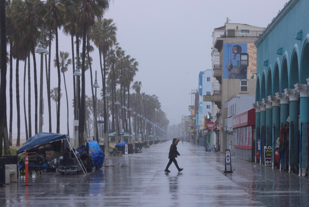 Även Venice Beach Boardwalk har drabbats i stormen…