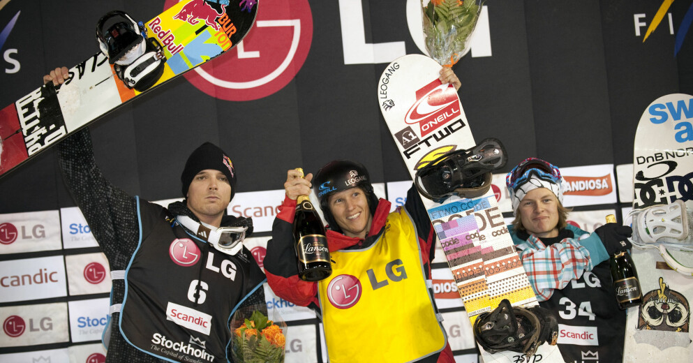 Final i LG Snowboard FIS World Cup 2009. Bilden: Från vänster, silvermedaljören Marko Grilc, Slovenien, guldmedaljören Stefan Grimpl, Österrike och bronsmedaljören Gjermund Braaten, Norge. Marko Grilc, Stefan Grimpl och Gjermund Braaten