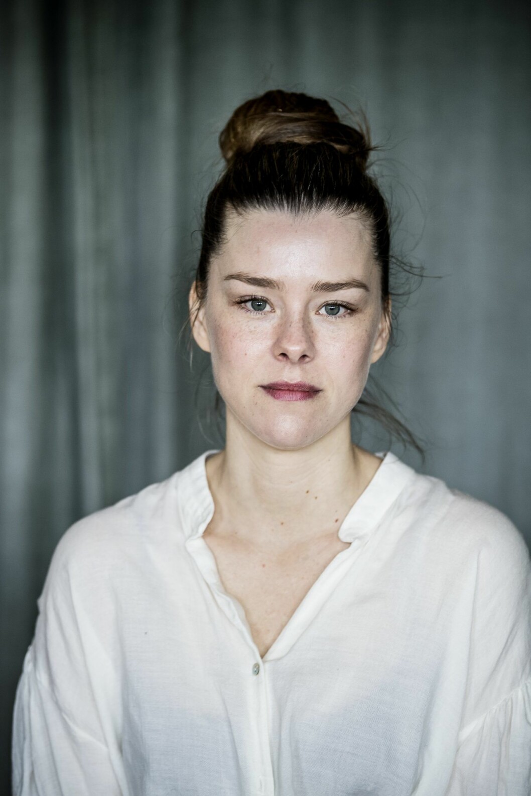 Idag är Sascha Zacharias 41 år och aktuell i rollen som Rebecka Martinsson. Foto: Carolina Byrmo Sascha Zacharias