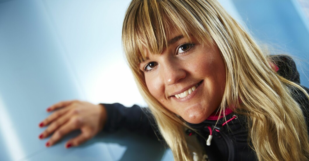 Anna Holmlund under sin aktiva karriär, innan olyckan. Anna Holmlund under sin aktiva karriär, innan olyckan.