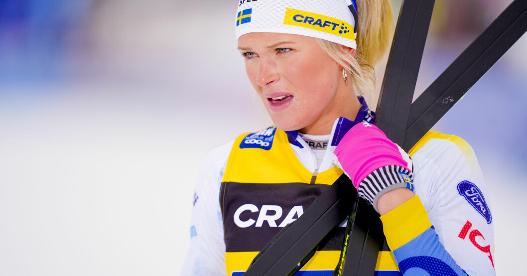Frida Karlsson kraschade efter målgången i Tour de Ski. Men vann ändå hela touren. Frida Karlsson kraschade efter målgången i Tour de Ski. Men vann ändå hela touren.