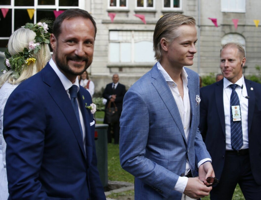Kronprins Haakon kom in i Marius liv när han bara var två år gammal. Kronprins Haakon och Marius Borg