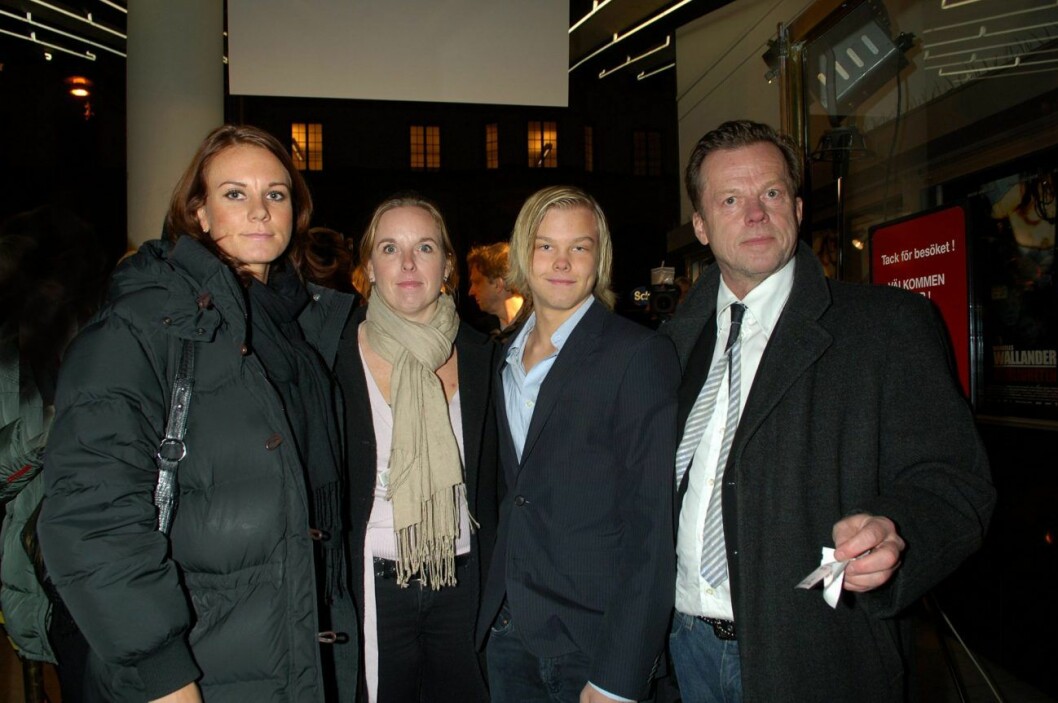 Krister Henriksson med barnen Stina, Jenny och Tobias 2006. Foto: Cecilia Liljeton/TT Familjen Henriksson