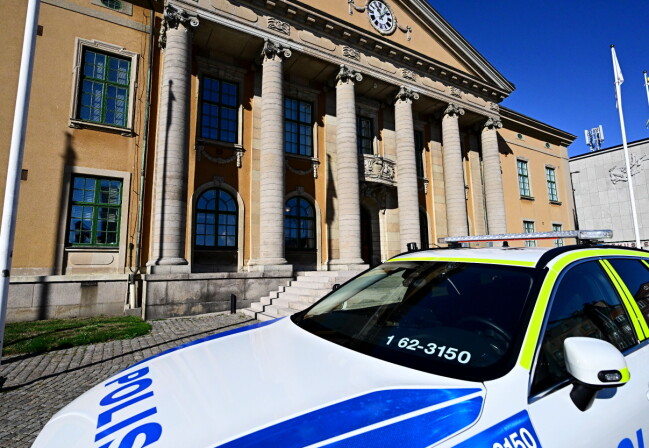 Blekinge tingsrätt i Karlskrona. Blekinge tingsrätt i Karlskrona.