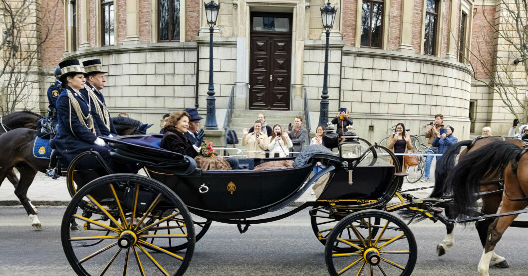 Hästkortege med Kung Carl Gustaf och drottning Silvia från S:t Eriks torg till Uppsala slott under besöket i Uppsala län.