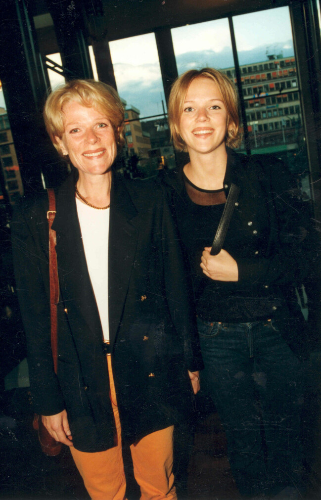 Ulla-Carin Lindquist tillsammans med dottern Ulrica Dahlberg. Lindquist tillsammans med dottern.