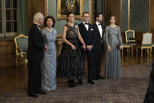 Kungafamiljen på Sverigemiddagen. Kungafamiljen på Sverigemiddagen.