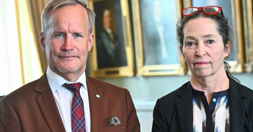 Svea hovrätt meddelar dom mot de spiondömda bröderna Kia under torsdagen. Rättens ordförande hovrättslagmannen Ragnar Palmkvist och hovrättsrådet <span class=" bold" data-lab-bold_desktop="bold">Mari-Ann Roos</span>, referent i målet. Svea hovrätt meddelar dom mot de spiondömda bröderna Kia under torsdagen. Rättens ordförande hovrättslagmannen Ragnar Palmkvist och hovrättsrådet Mari-Ann Roos, referent i målet.