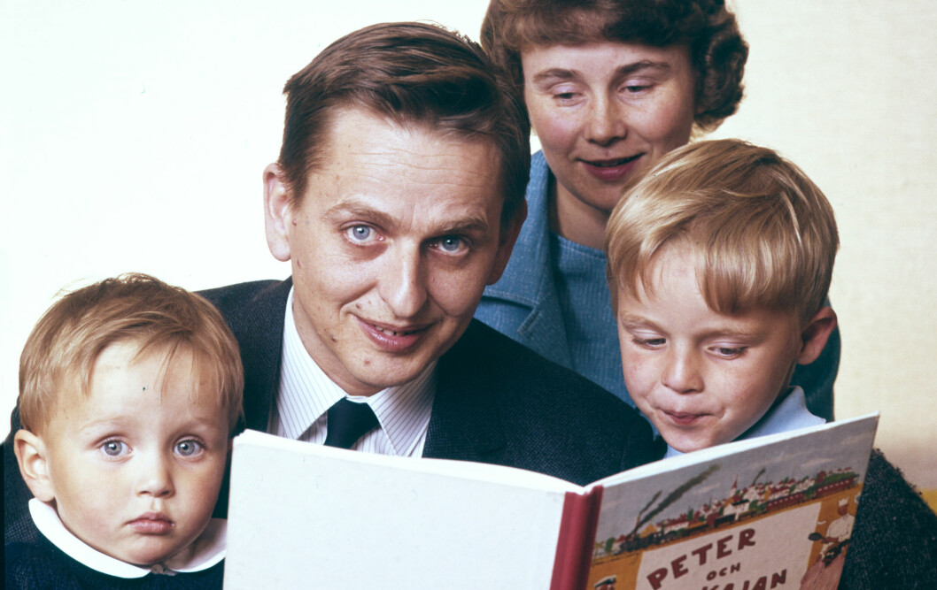 <strong>Paret Palme med sönerna Mårten och Joakim 1964.</strong> Paret Palme med sönerna Joakim och Mårten år 1964.