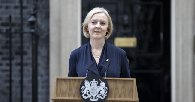 Det var under torsdagen som Storbritanniens premiärminister meddelade sin avgång efter endast 45 dagar på posten. Liz Truss meddelar sin avgång framför 10 Downing Street.