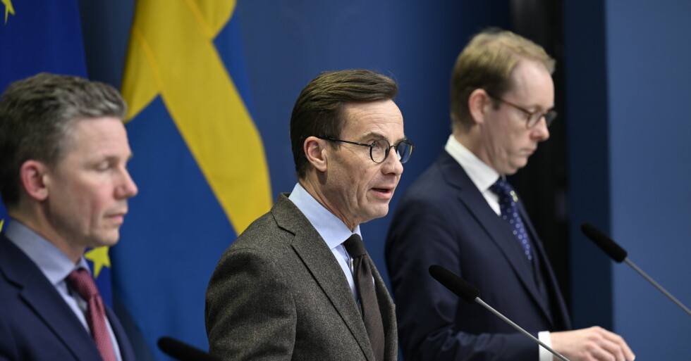Ulf Kristersson, Tobias Billström och Pål Jonson på tisdagens pressträff.