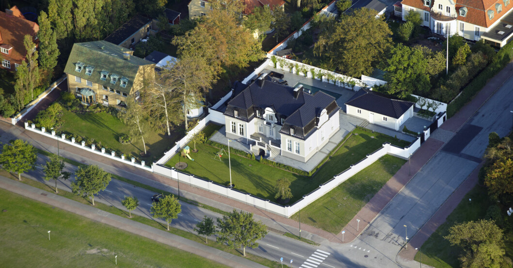 Zlatans gamla lyxvilla som nu har sålts igen. Flygfoto av Zlatans gamla lyxvilla.