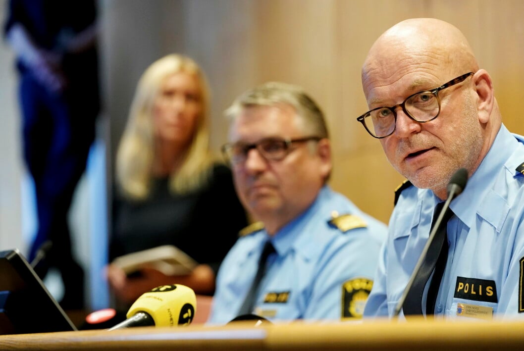 Pressträff Polisen i Göteborg med regionpolischefen Klas Johansson och polisområdeschefen i Storgöteborg, Erik Nord efter att en polis sköts till döds i Biskopsgården på Hisingen i Göteborg.