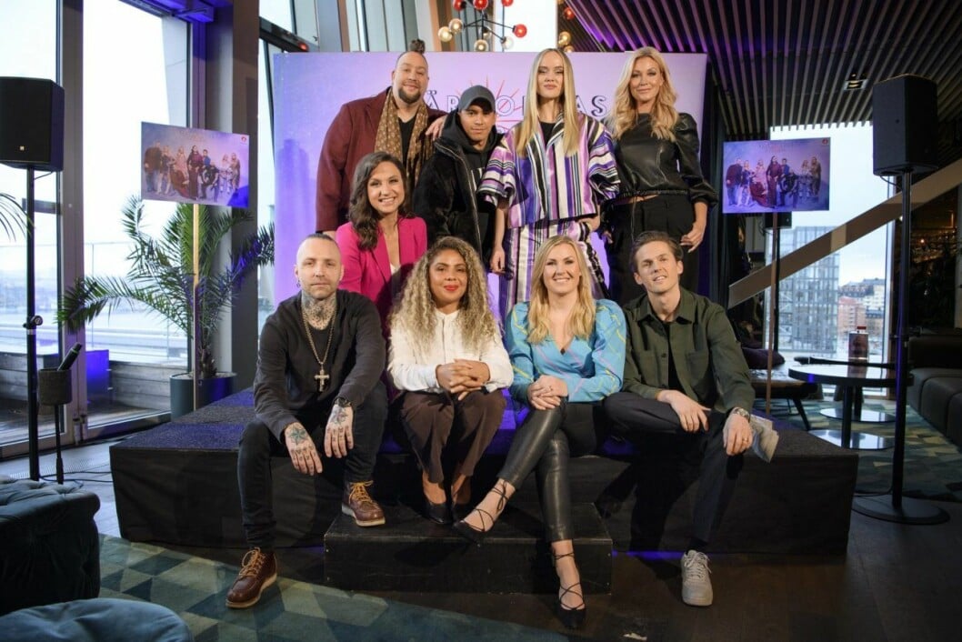 Hela gänget i årets Stjärnornas stjärna: Nano, Jon Henrik Fjällgren, Amanda Winberg, Jessica Andersson, Petra Mede, Nicke Borg, Mapei, Elisa Lindström och David Lindgren. Hela gänget i årets Stjärnornas stjärna: Nano, Jon Henrik Fjällgren, Amanda Winberg, Jessica Andersson, Petra Mede, Nicke Borg, Mapei, Elisa Lindström och David Lindgren.