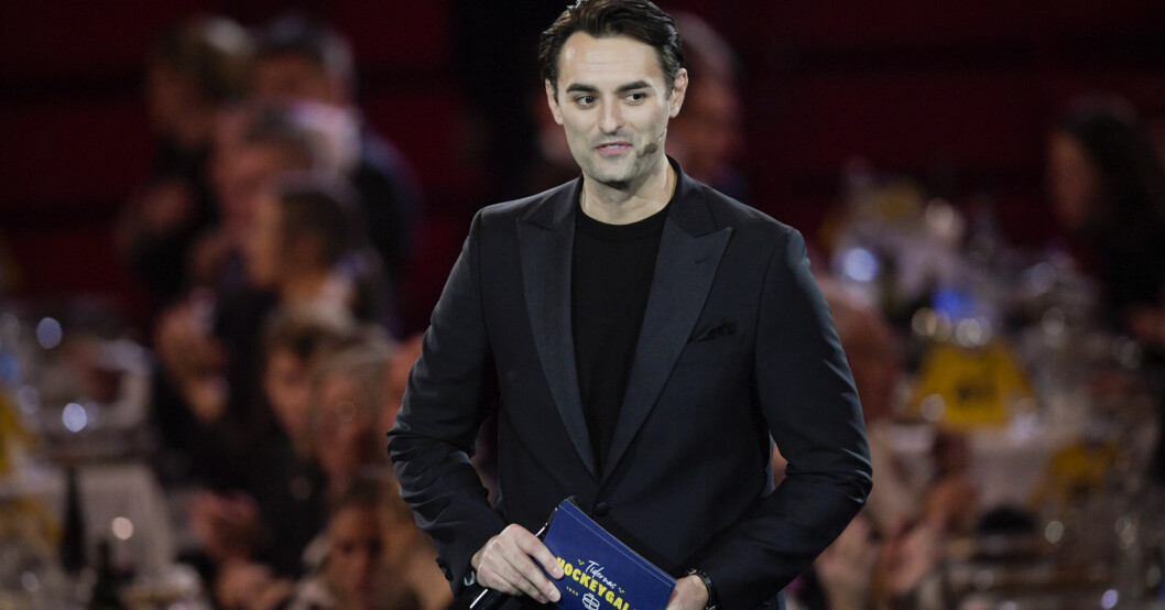 Dusan Umicevic var programledare för SVT:s Alla tiders hockeygala tidigare i år där bland annat Börje Salming prisades. Dusan Umicevic på Alla tiders hockeygala.