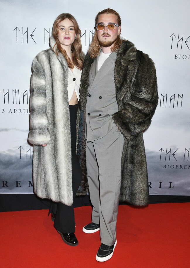 Stina Karlsson, Emil Henrohn på galapremiären av filmen The Northman på biograf Rigoletto.