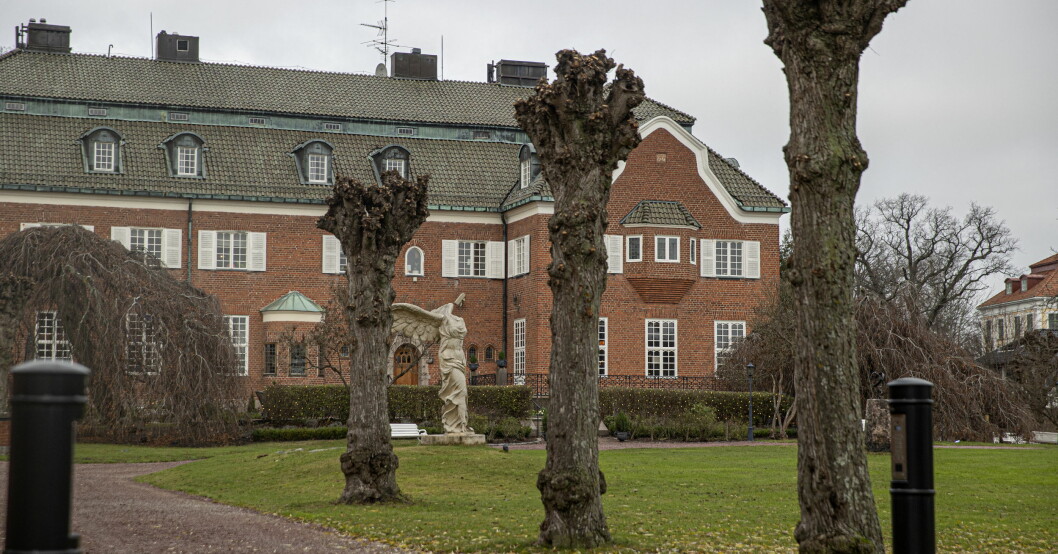 Villa Pauli med den exklusiva klubben Djursholm Country Club.