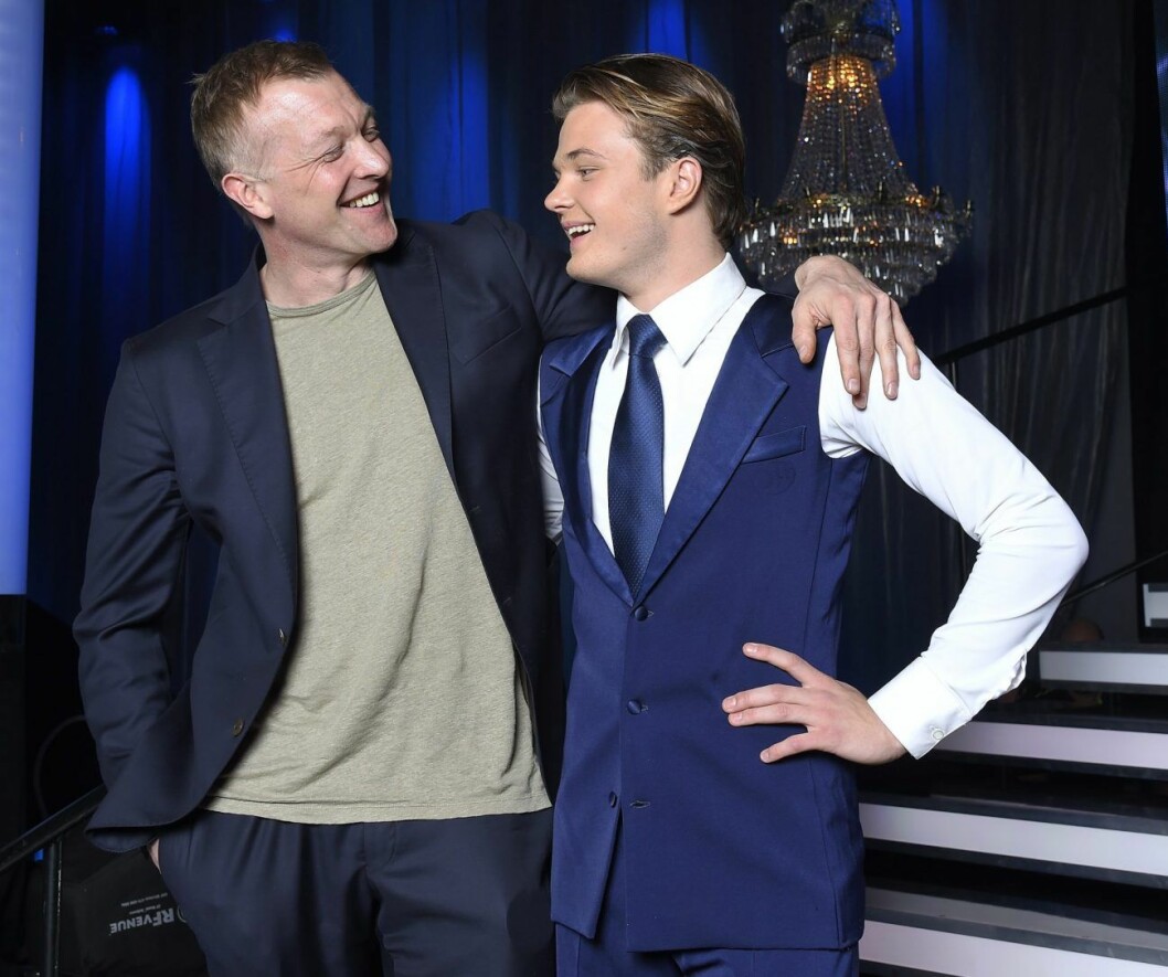Far och son under inspelningen av Let’s Dance.