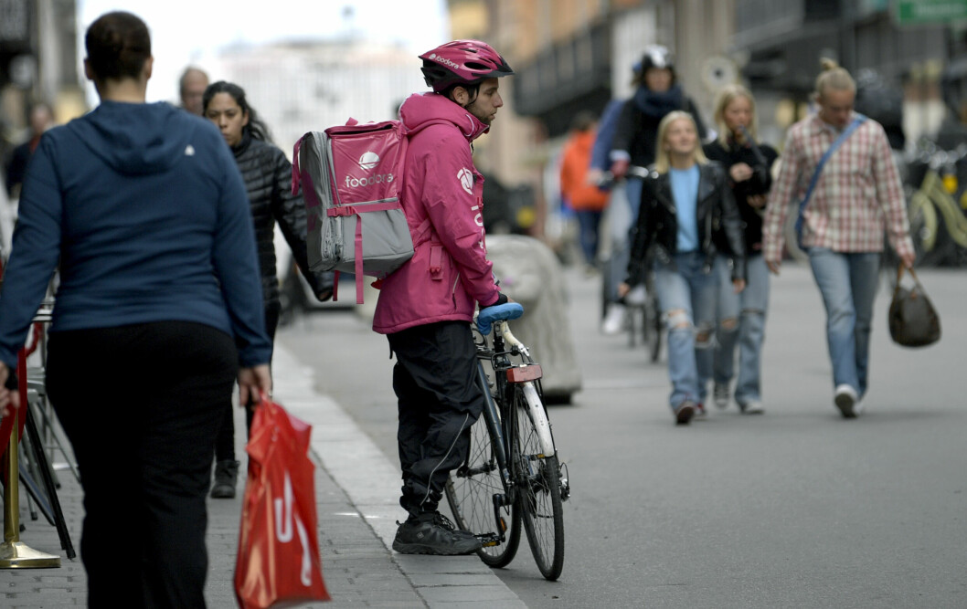 <strong>Matbud är ett exempel på en ”giggare”.</strong> Ett matbud i Stockholm.