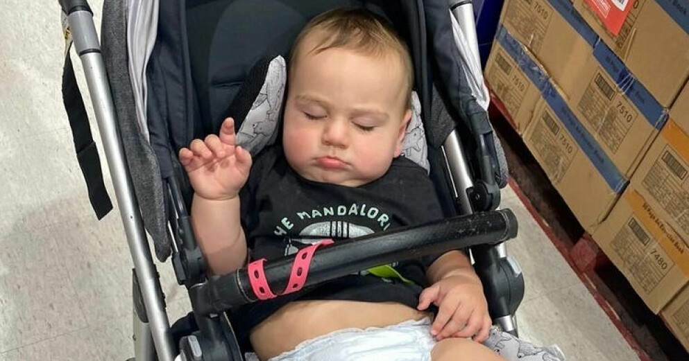 Sonny Leeder sover. Sonny Leeder