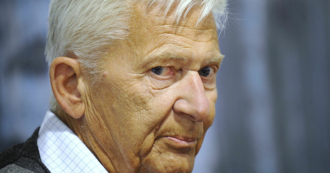 P.O. Enquist vann Augustpriset två gånger för böckerna <span class=" italic" data-lab-italic_desktop="italic">Livläkarens besök</span> (1999) och <span class=" italic" data-lab-italic_desktop="italic">Ett annat liv </span>(2008). P.O. Enquist vann Augustpriset två gånger för böckerna Livläkarens besök (1999) och Ett annat liv (2008).