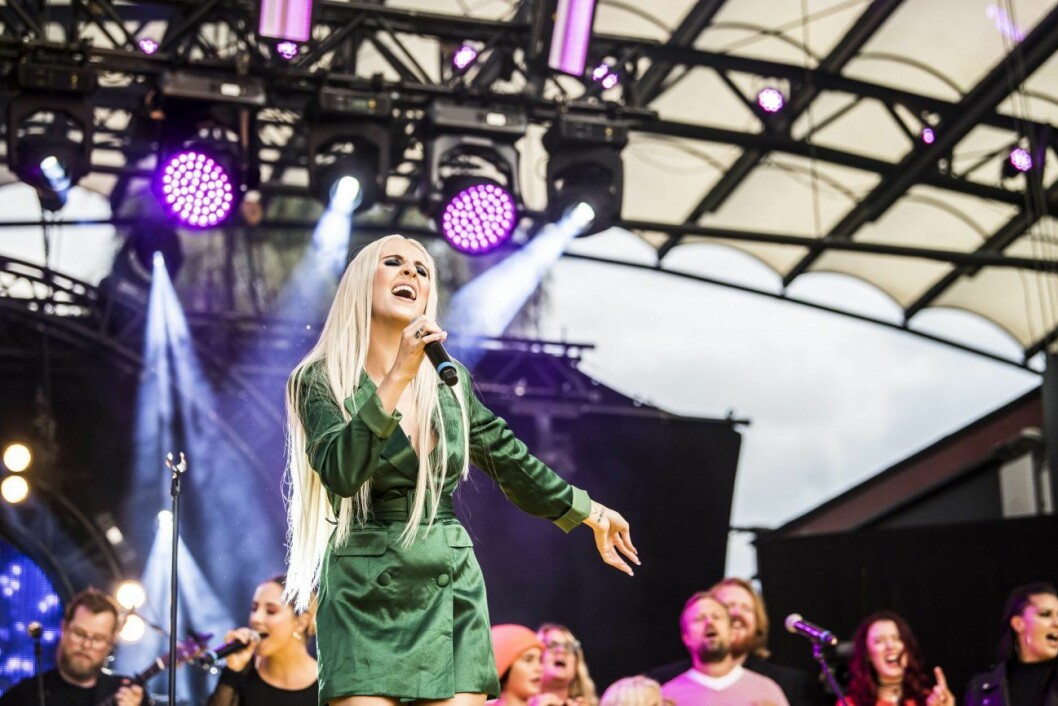 Peg Parnevik har efter tv-succén slagit igenom som artist med flera stora hits. Peg Parnevik Rockbjörnen 2018