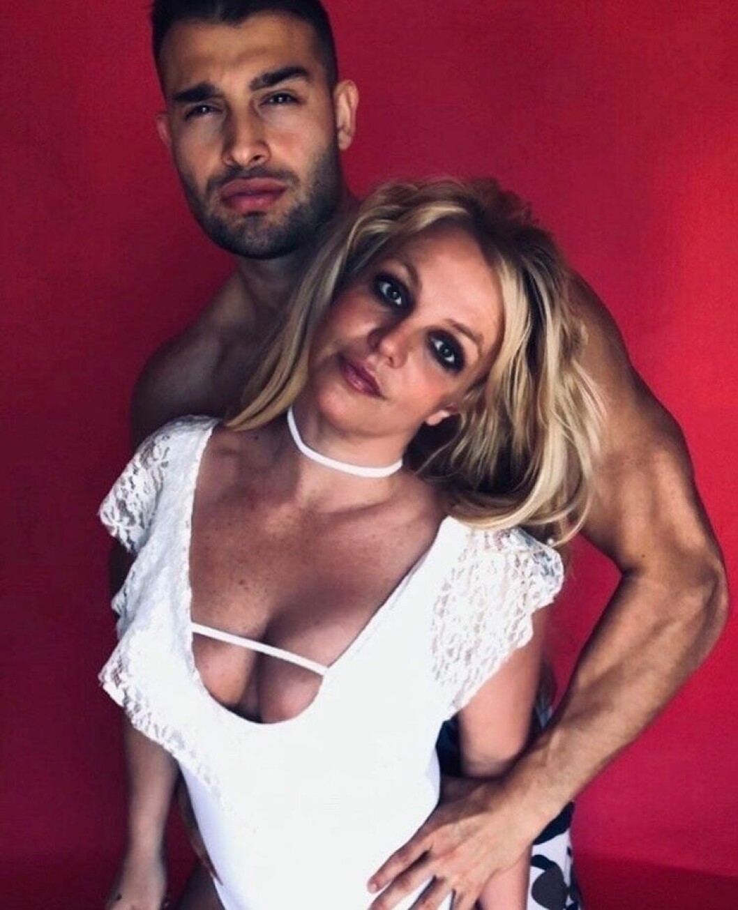 Britney Spears tillsammans med pojkvännen Sam Asghari. Britney Spears tillsammans med pojkvännen Sam Asghari