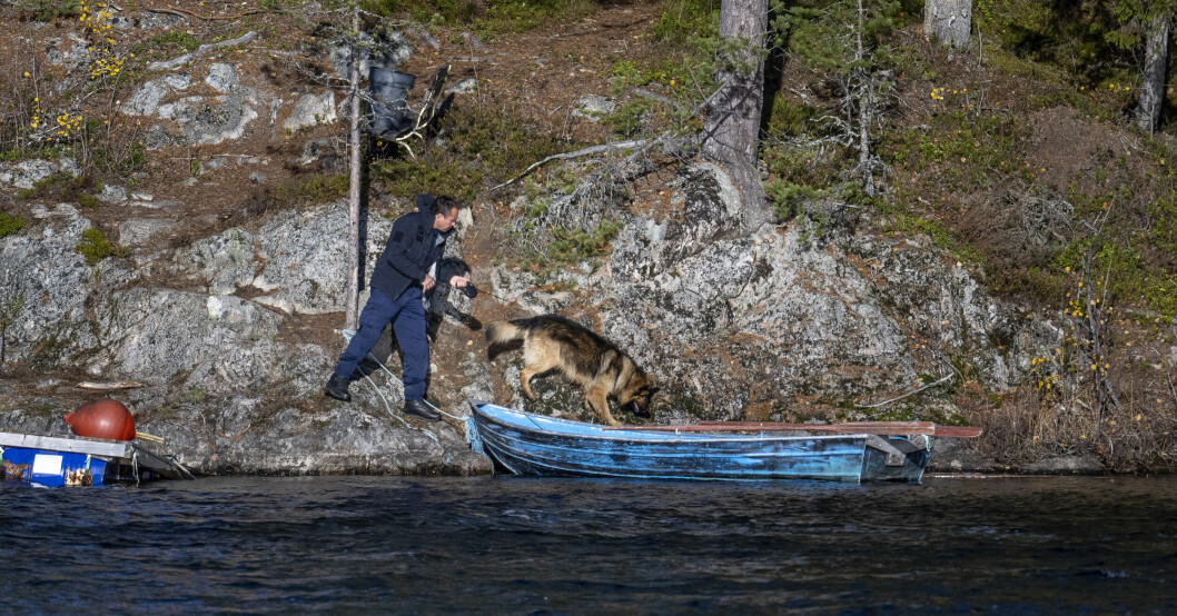 Liselotte tros ha dränkts i vattnet nära stugan. Sedan fraktades kroppen närmare tre kilometer. Liselotte tros ha dränkts i vattnet nära stugan. Sedan fraktades kroppen närmare tre kilometer.
