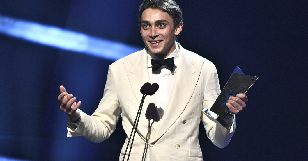 Armand Duplantis håller tal på Idrottsgalan 2021. Armand Duplantis på Idrottsgalan 2021