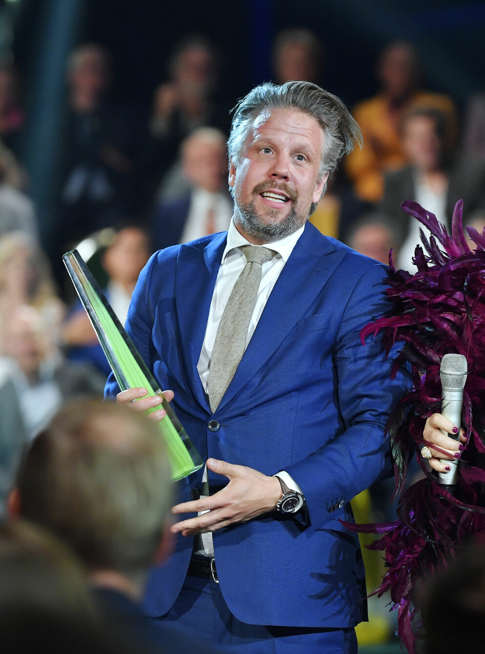 Filip Hammar tar emot pris på tv-galan Kristallen.