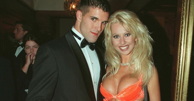Sigrid Åhs på premiärfesten av Playboy-TV år 1997 Sigrid Åhs tillsammans med vännen Alessandro Dusi.