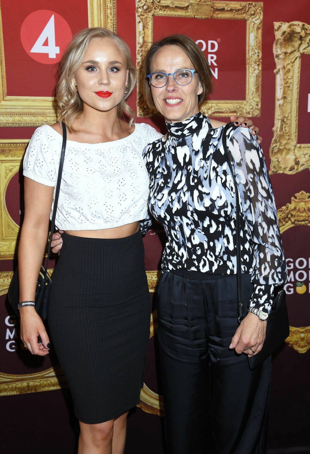 Julia Svan tillsammans med mamma Marie på Let’s dance-finalen 2019. Julia Svan på Let's dance.